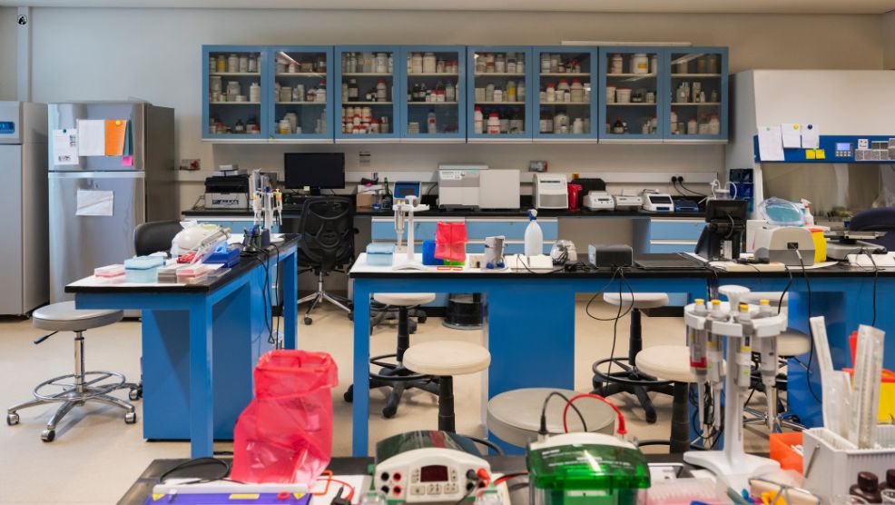 Physics Lab Apparatus